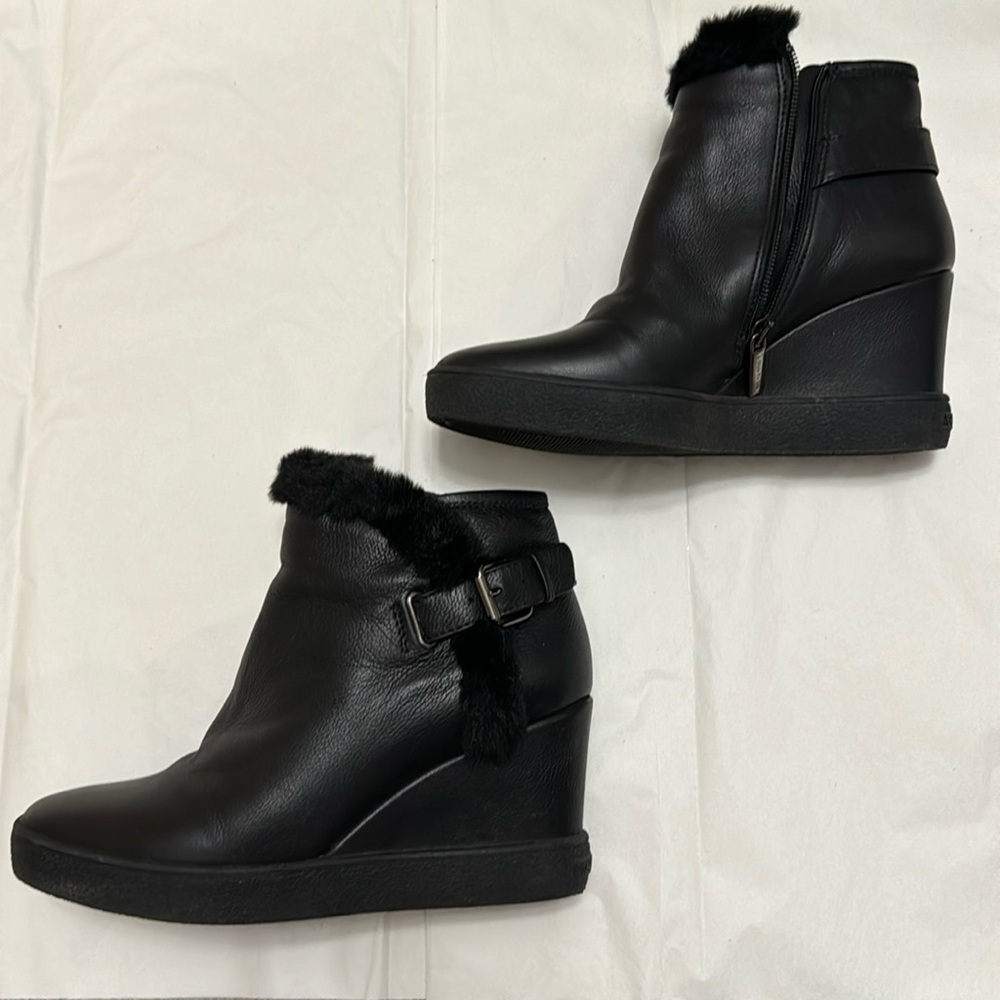 Aquatalia heeled booties